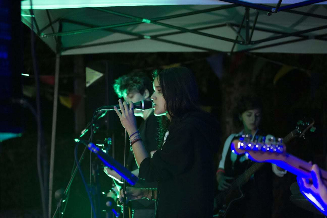 :Papille Gustative live at Montebruno beer festival, leo playing saxophone